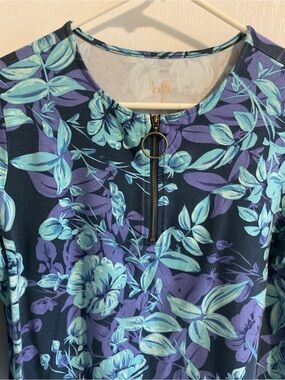 Belle by Kim Gravel Navy Blue Floral Zip-Front Top